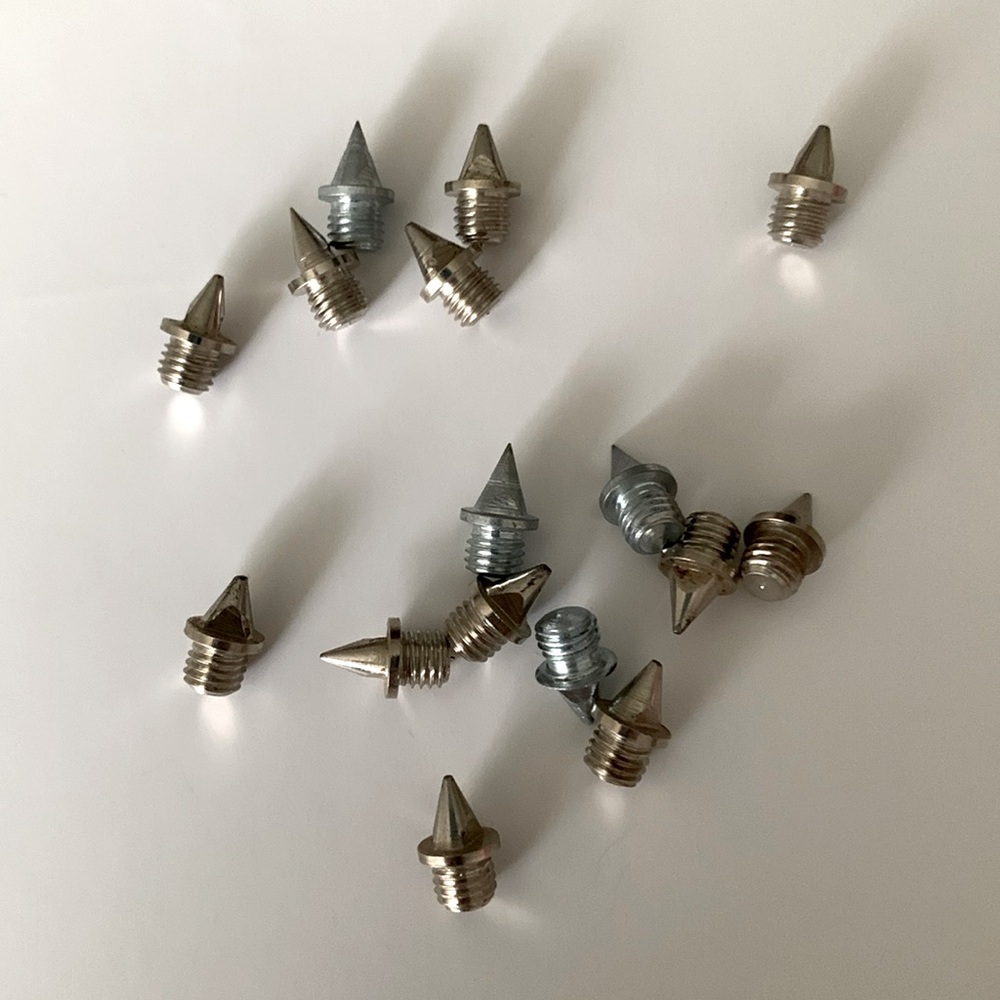 NEW 16 Replacement Spikes for Cross Country & Track Spike Shoes Size 1/4” Silver
